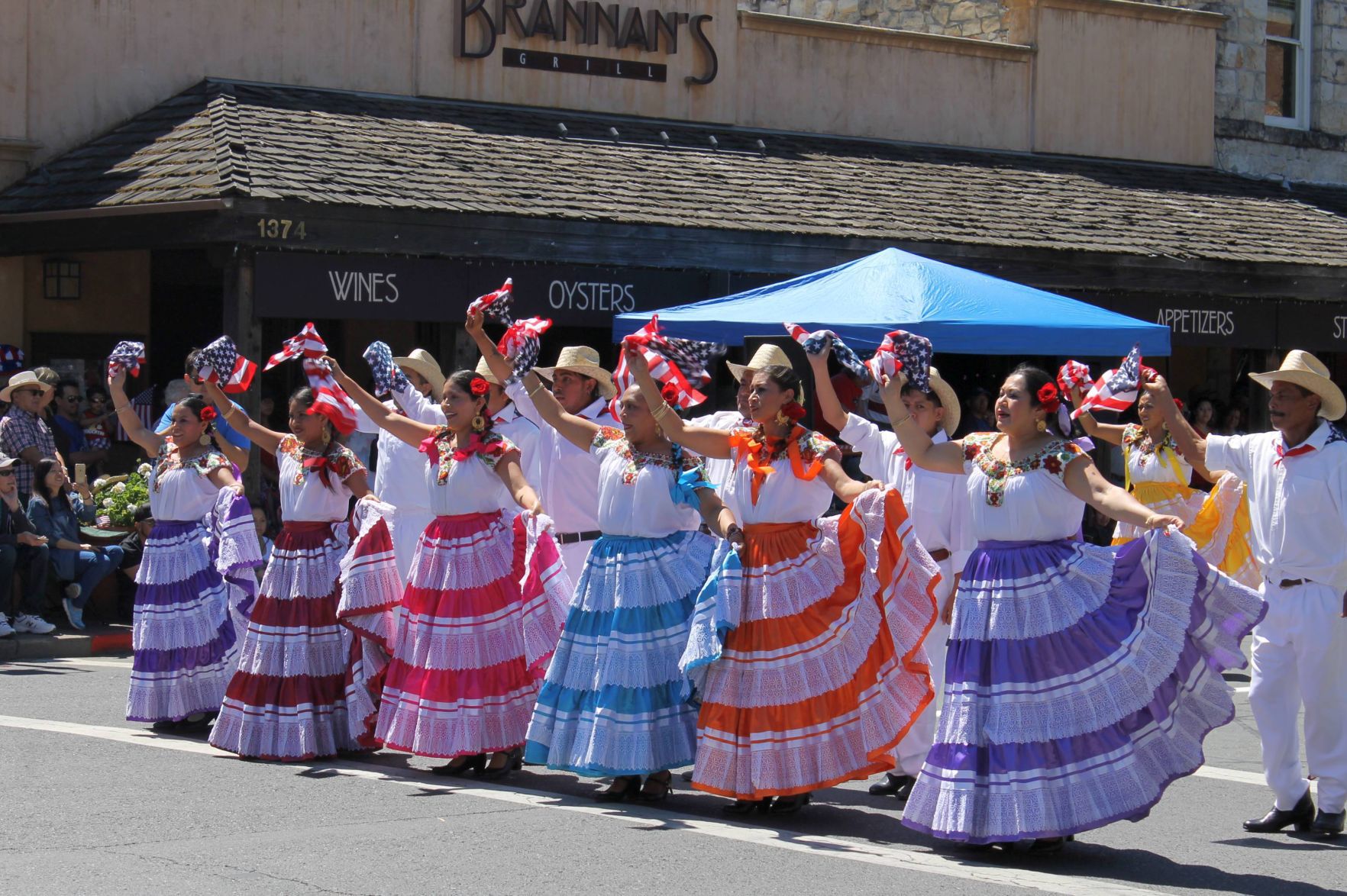 Ballet Folklorica wins a first place in the parade